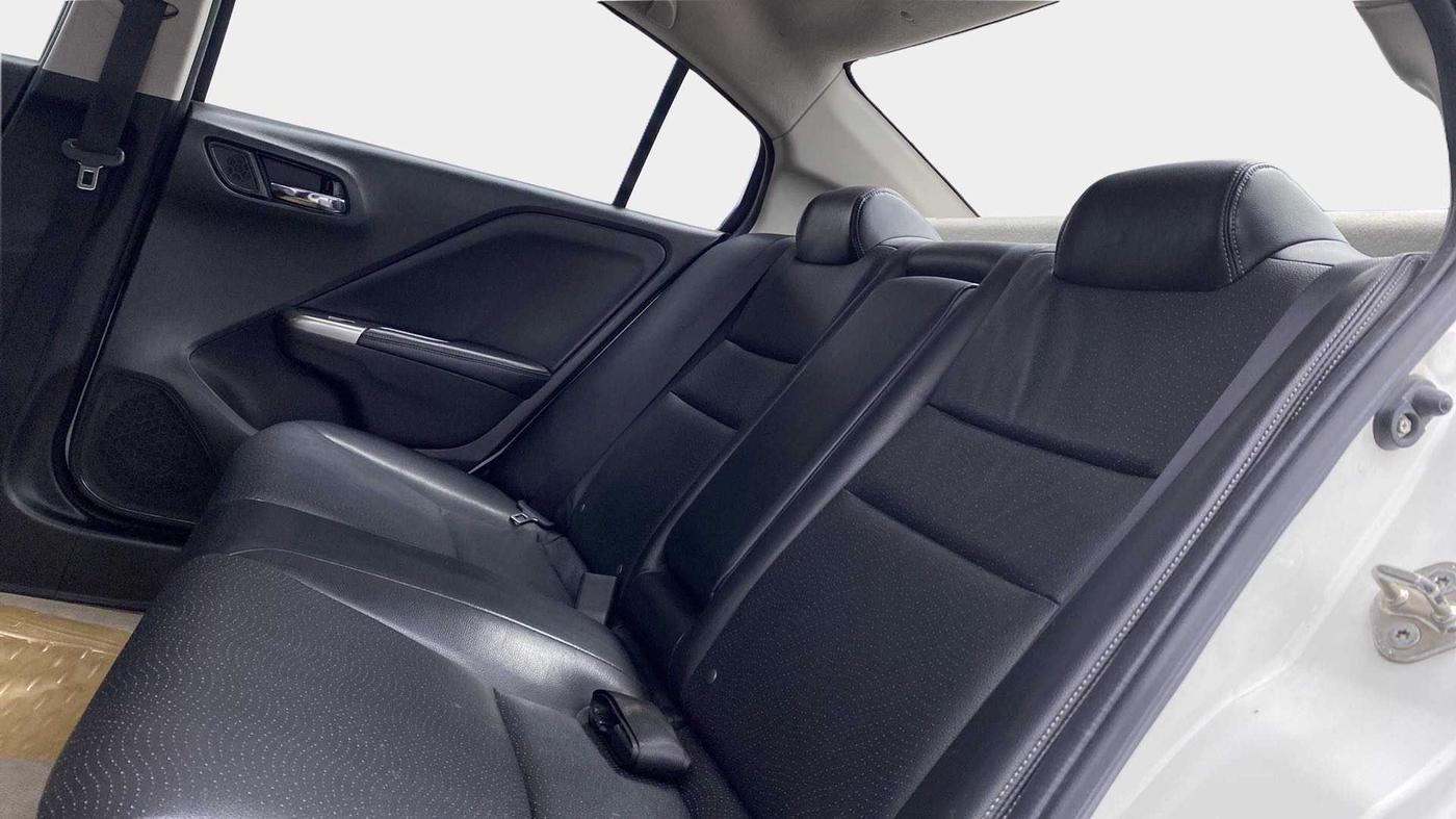 2016 Honda City 1.5L I-VTEC VX (O) MT, Petrol, Manual, 88,154 km, Right Side Rear Door Cabin