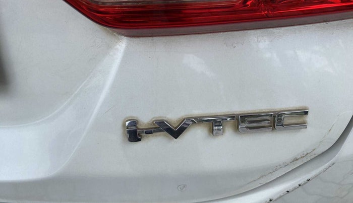 2016 Honda City 1.5L I-VTEC VX (O) MT, Petrol, Manual, 88,154 km, Dicky (Boot door) - Minor scratches