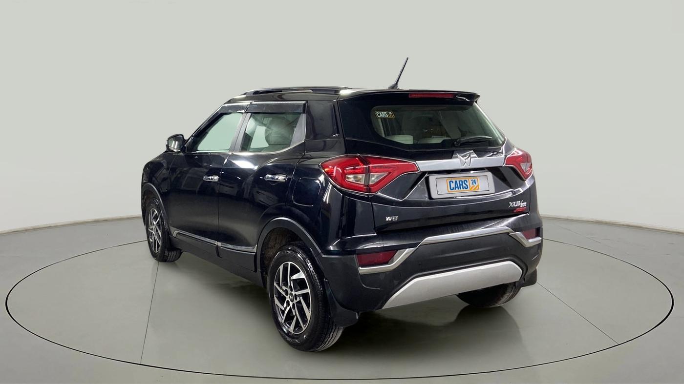 2023 Mahindra XUV300 W8 (O) 1.2 PETROL, Petrol, Manual, 1,410 km, Left Back Diagonal