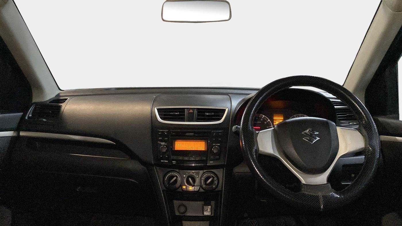 2016 Maruti Swift VXI, Petrol, Manual, 90,101 km, Dashboard