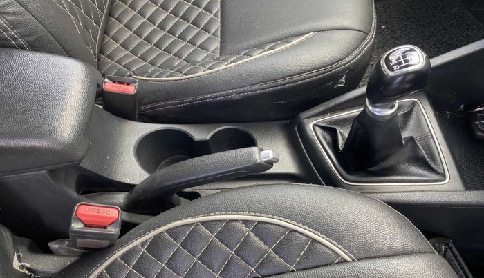 2019 Hyundai Elite i20 ASTA 1.2 (O), Petrol, Manual, 33,459 km, Gear Lever