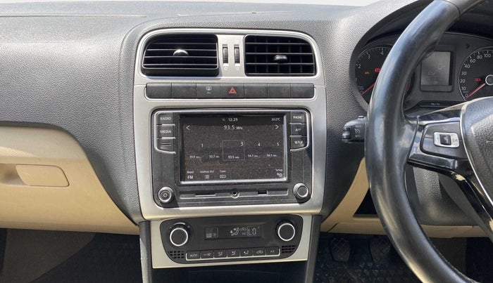 2017 Volkswagen Ameo HIGHLINE1.2L PLUS 16 ALLOY, Petrol, Manual, 65,814 km, Air Conditioner