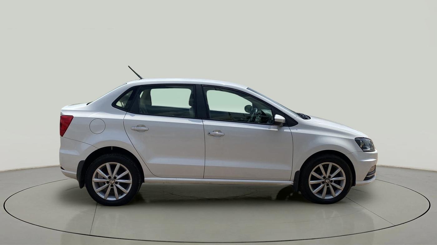 2017 Volkswagen Ameo HIGHLINE1.2L PLUS 16 ALLOY, Petrol, Manual, 65,814 km, Right Side View