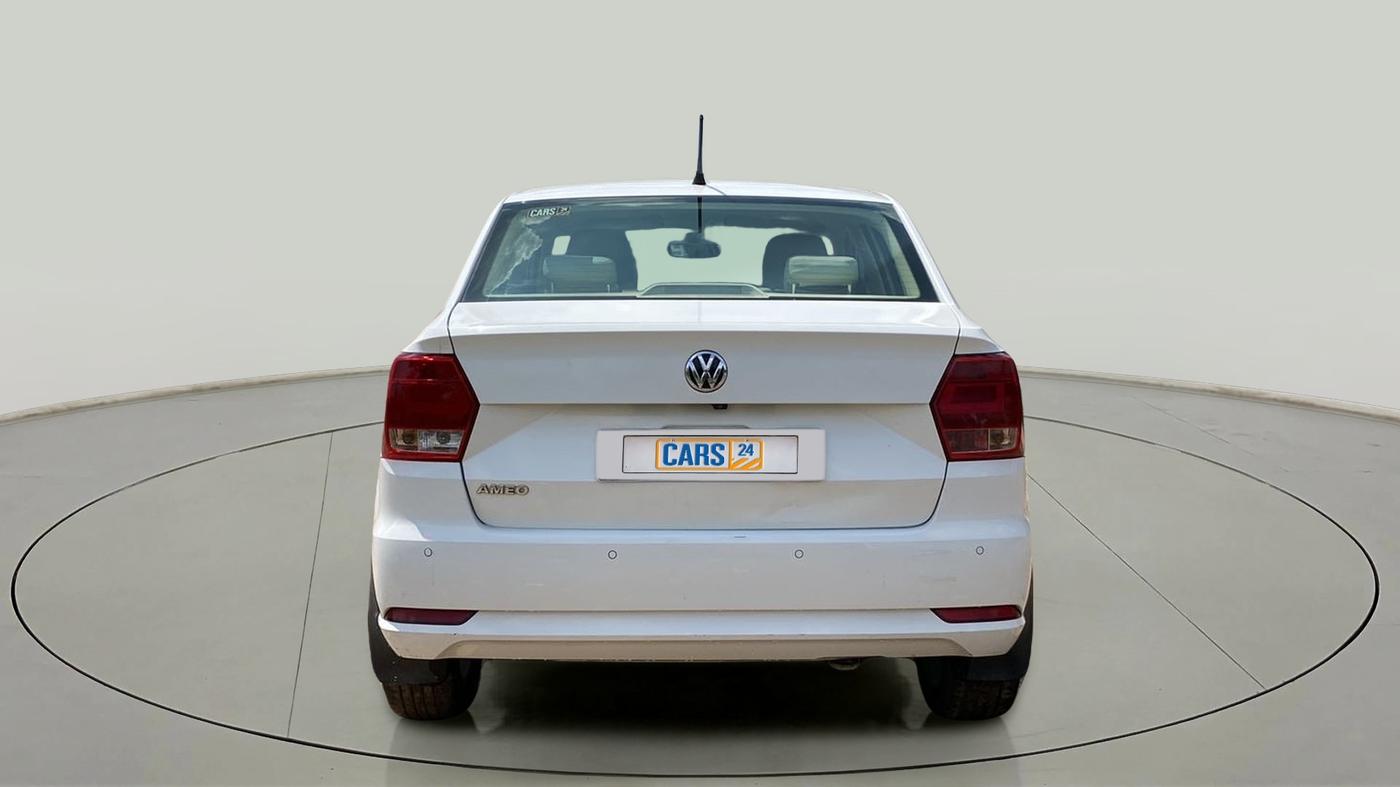 2017 Volkswagen Ameo HIGHLINE1.2L PLUS 16 ALLOY, Petrol, Manual, 65,814 km, Back/Rear