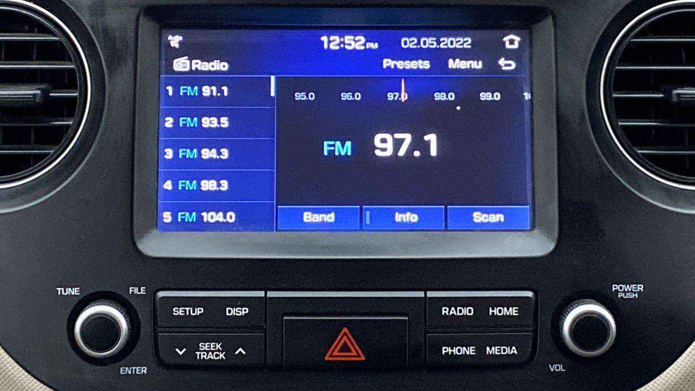 2018 Hyundai Grand i10 SPORTZ 1.2 KAPPA VTVT, Petrol, Manual, 14,903 km, Infotainment System