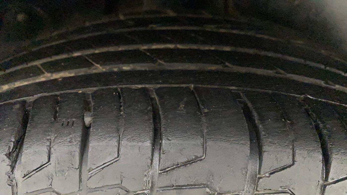 2021 Hyundai Creta SX 1.5 DIESEL, Diesel, Manual, 27,006 km, Right Rear Tyre Tread