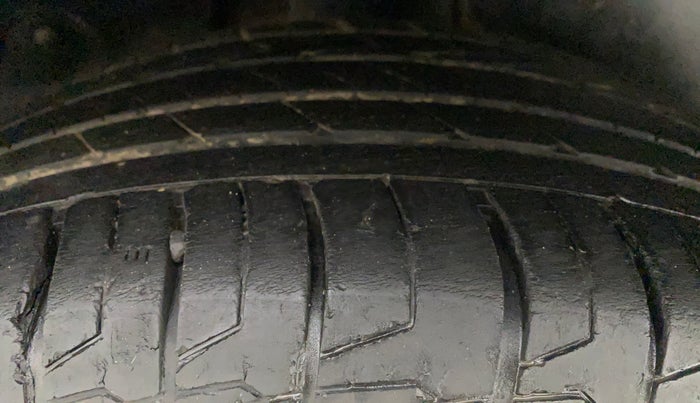 2021 Hyundai Creta SX 1.5 DIESEL, Diesel, Manual, 27,006 km, Right Rear Tyre Tread