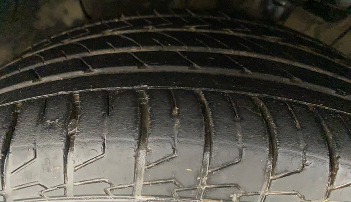 2021 Hyundai Creta SX 1.5 DIESEL, Diesel, Manual, 27,006 km, Left Front Tyre Tread