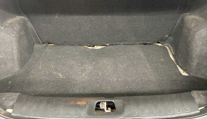 2014 Maruti Swift Dzire VDI, Diesel, Manual, 1,07,648 km, Boot Inside