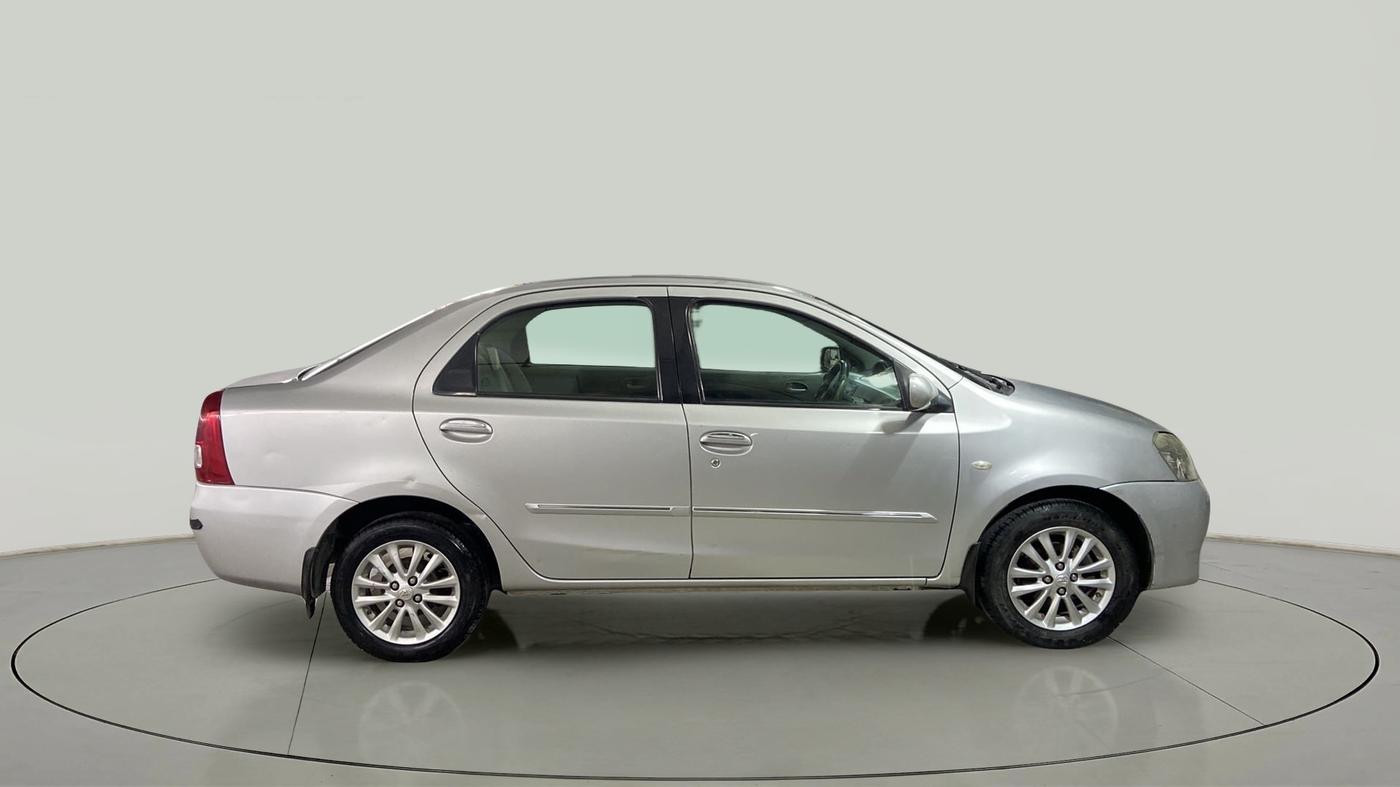 2011 Toyota Etios V, Petrol, Manual, 69,079 km, Right Side View