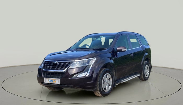 2018 Mahindra XUV500 W5, Diesel, Manual, 96,910 km, Left Front Diagonal