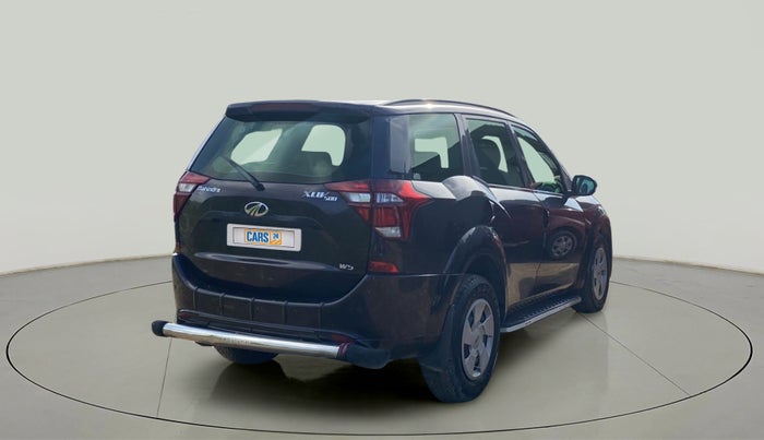 2018 Mahindra XUV500 W5, Diesel, Manual, 96,910 km, Right Back Diagonal