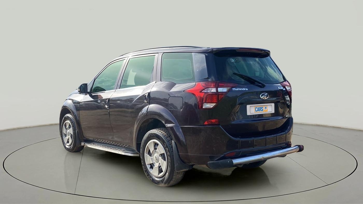 2018 Mahindra XUV500 W5, Diesel, Manual, 96,910 km, Left Back Diagonal