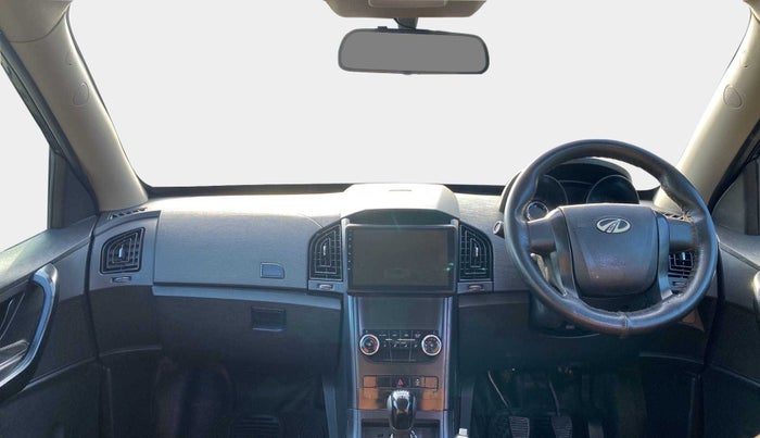 2018 Mahindra XUV500 W5, Diesel, Manual, 96,910 km, Dashboard