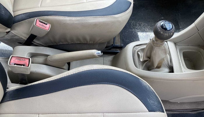2012 Maruti Ertiga ZDI, Diesel, Manual, 64,394 km, Gear Lever