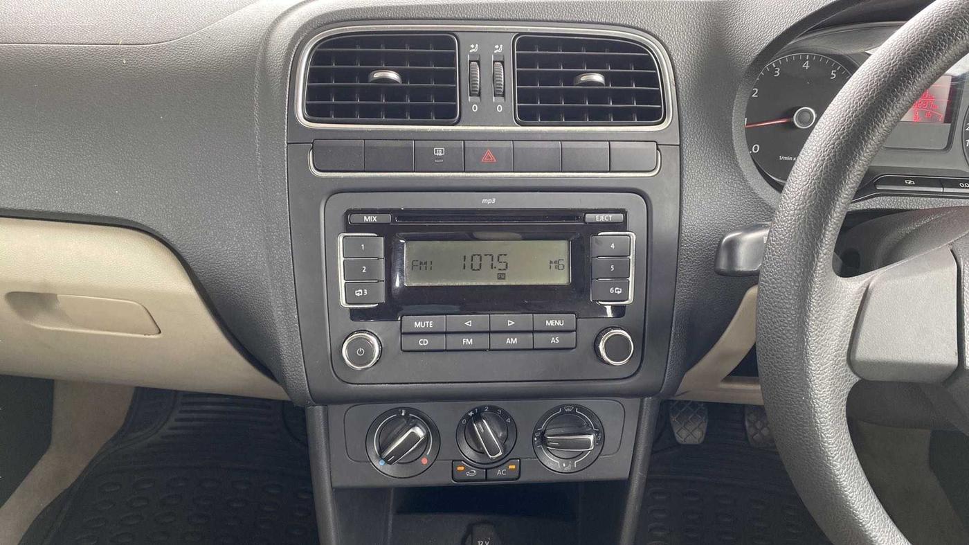 2011 Volkswagen Polo HIGHLINE1.2L, Petrol, Manual, 19,224 km, Air Conditioner