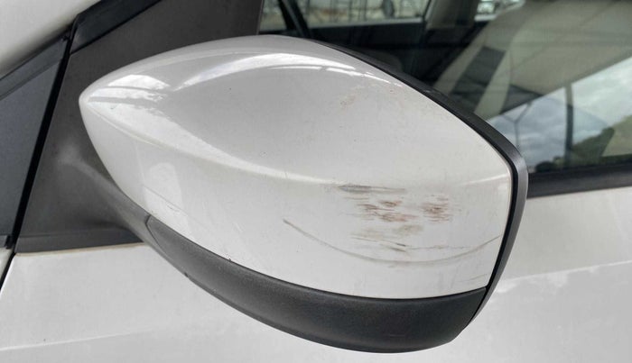 2011 Volkswagen Polo HIGHLINE1.2L, Petrol, Manual, 19,224 km, Left rear-view mirror - Mirror movement not proper