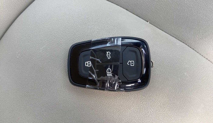 2021 Tata NEXON XZ PLUS DIESEL, Diesel, Manual, 21,638 km, Key Close Up