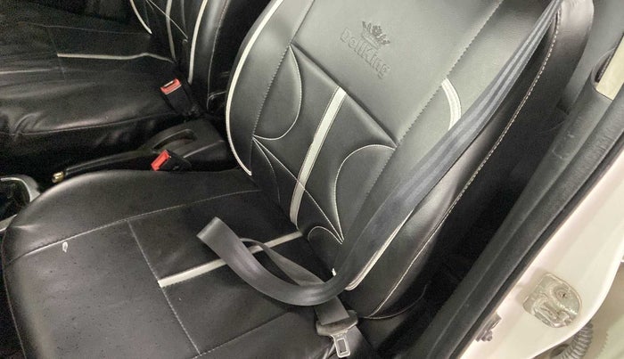2014 Maruti Swift VDI, Diesel, Manual, 68,884 km, Front left seat (passenger seat) - Retractor not working