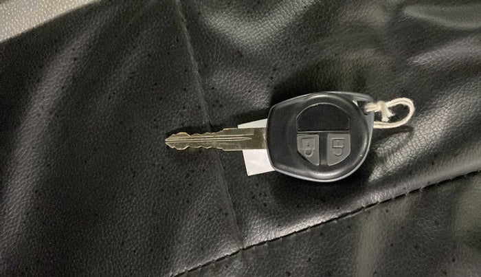 2014 Maruti Swift VDI, Diesel, Manual, 68,884 km, Key Close Up