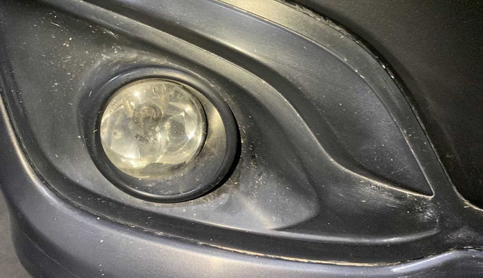 2016 Maruti Ertiga VDI SHVS, Diesel, Manual, 94,621 km, Right fog light - Not working