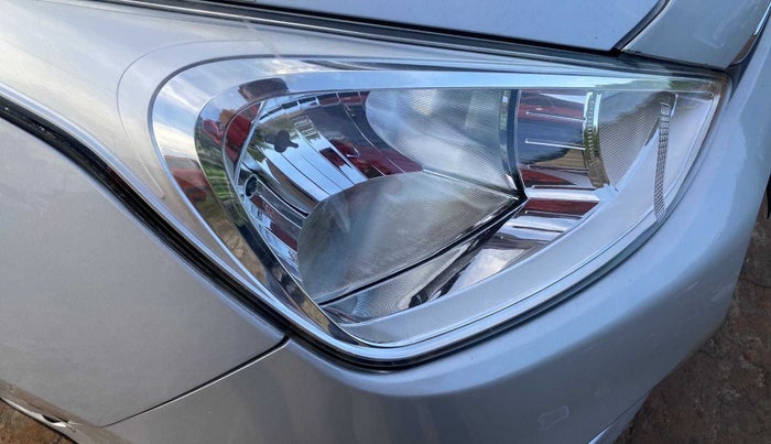 2017 Hyundai Grand i10 SPORTZ (O) 1.2 KAPPA VTVT, Petrol, Manual, 26,121 km, Right headlight - Minor scratches