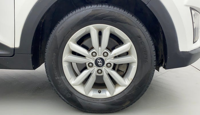 2017 Hyundai Creta SX PLUS 1.6 PETROL, Petrol, Manual, 81,394 km, Right Front Wheel