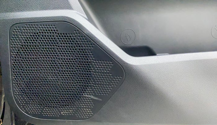 2021 Tata Harrier XZA PLUS 2.0L DARK EDITION, Diesel, Automatic, 13,330 km, Speaker