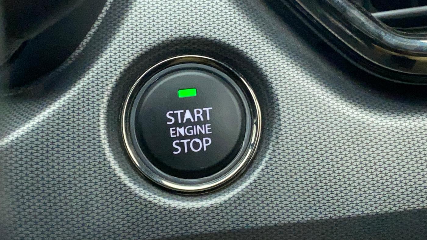 2021 Tata Harrier XZA PLUS 2.0L DARK EDITION, Diesel, Automatic, 13,330 km, Keyless Start/ Stop Button