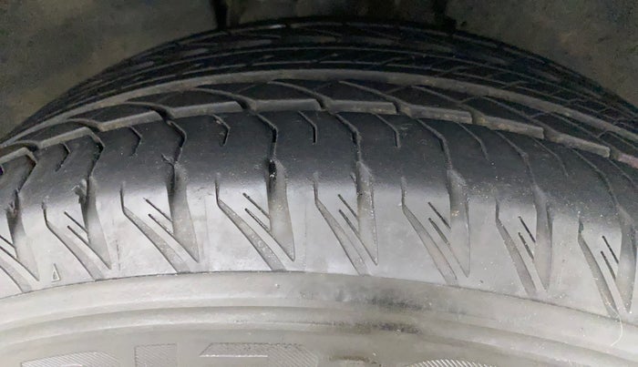 2021 Tata Harrier XZA PLUS 2.0L DARK EDITION, Diesel, Automatic, 13,330 km, Right Front Tyre Tread