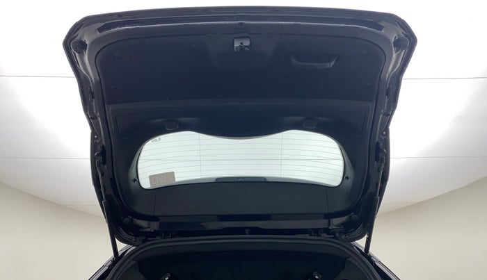 2021 Tata Harrier XZA PLUS 2.0L DARK EDITION, Diesel, Automatic, 13,330 km, Boot Door Open
