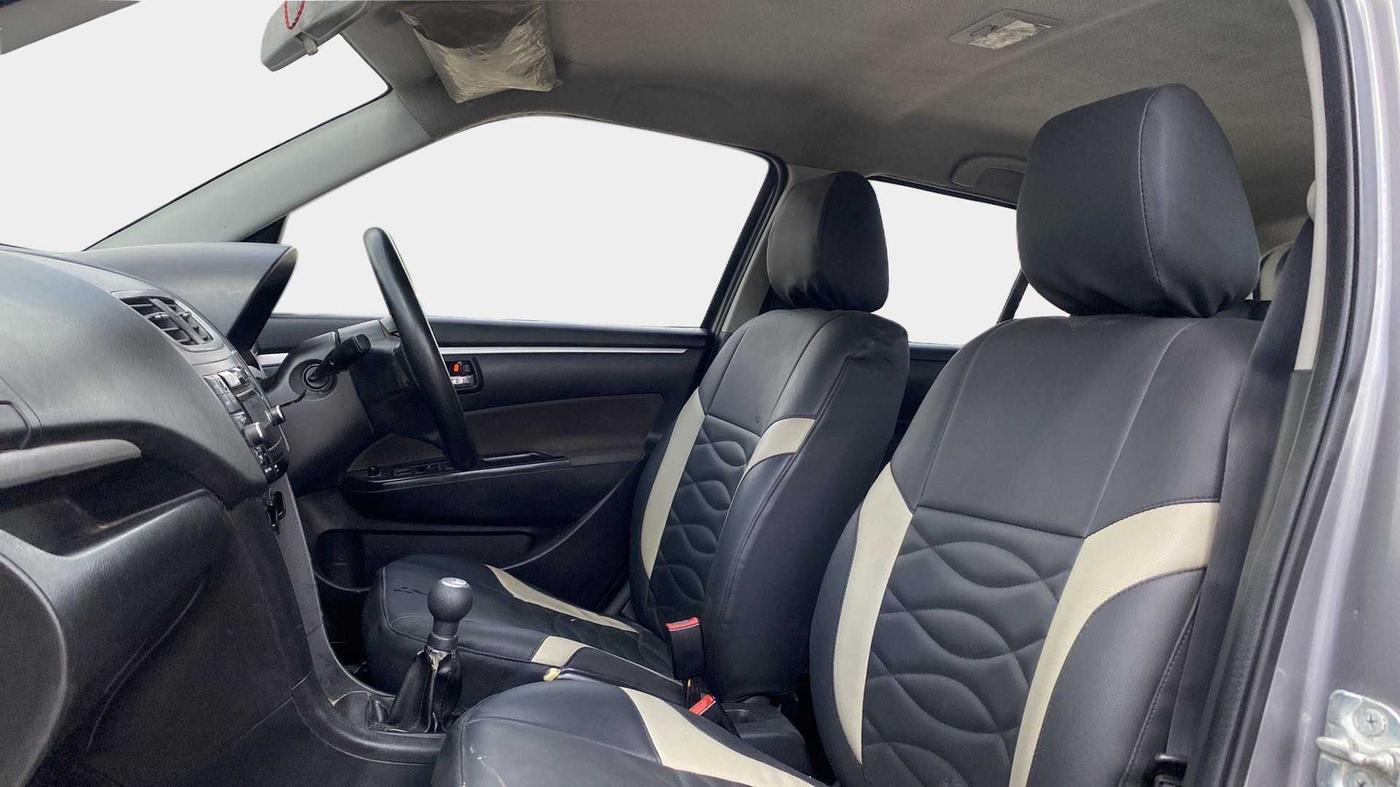 2015 Maruti Swift VDI ABS, Diesel, Manual, 81,040 km, Right Side Front Door Cabin