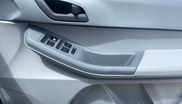2023 Tata TIGOR XMA PETROL, Petrol, Automatic, 4,216 km, Driver Side Door Panels Control