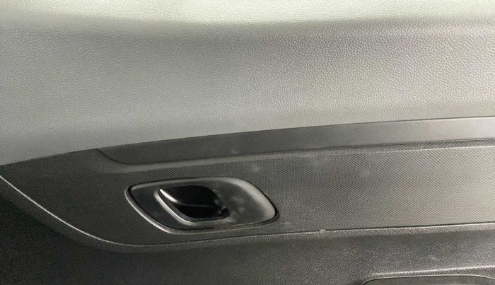 2020 Renault Kwid RXT 1.0 (O), Petrol, Manual, 18,624 km, Driver Side Door Panels Control
