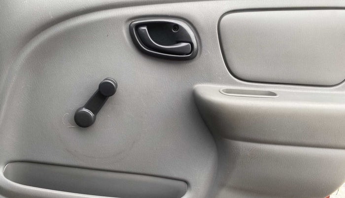 2010 Maruti Alto K10 LXI, Petrol, Manual, 86,907 km, Driver Side Door Panels Control