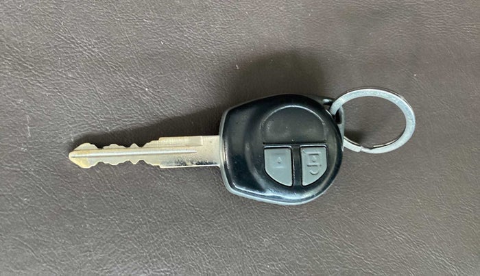 2013 Maruti Wagon R 1.0 VXI, Petrol, Manual, 54,885 km, Key Close Up