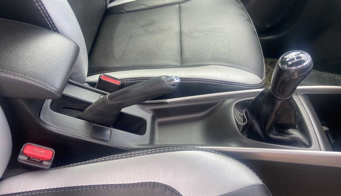 2016 Maruti Baleno ZETA PETROL 1.2, Petrol, Manual, 60,614 km, Gear Lever
