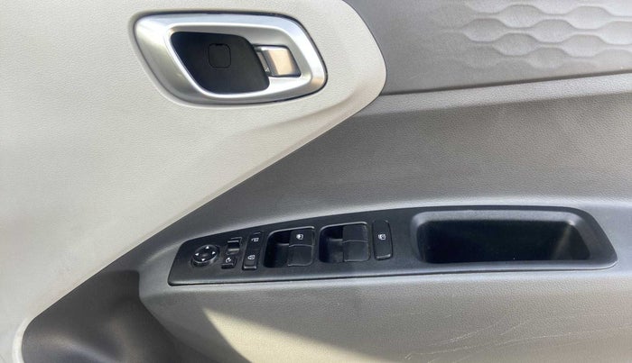2020 Hyundai GRAND I10 NIOS SPORTZ AMT 1.2 KAPPA VTVT, Petrol, Automatic, 8,643 km, Driver Side Door Panels Control