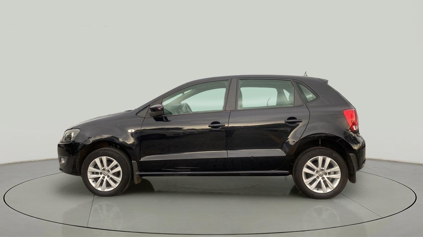 2013 Volkswagen Polo HIGHLINE1.2L, Petrol, Manual, 1,05,442 km, Left Side