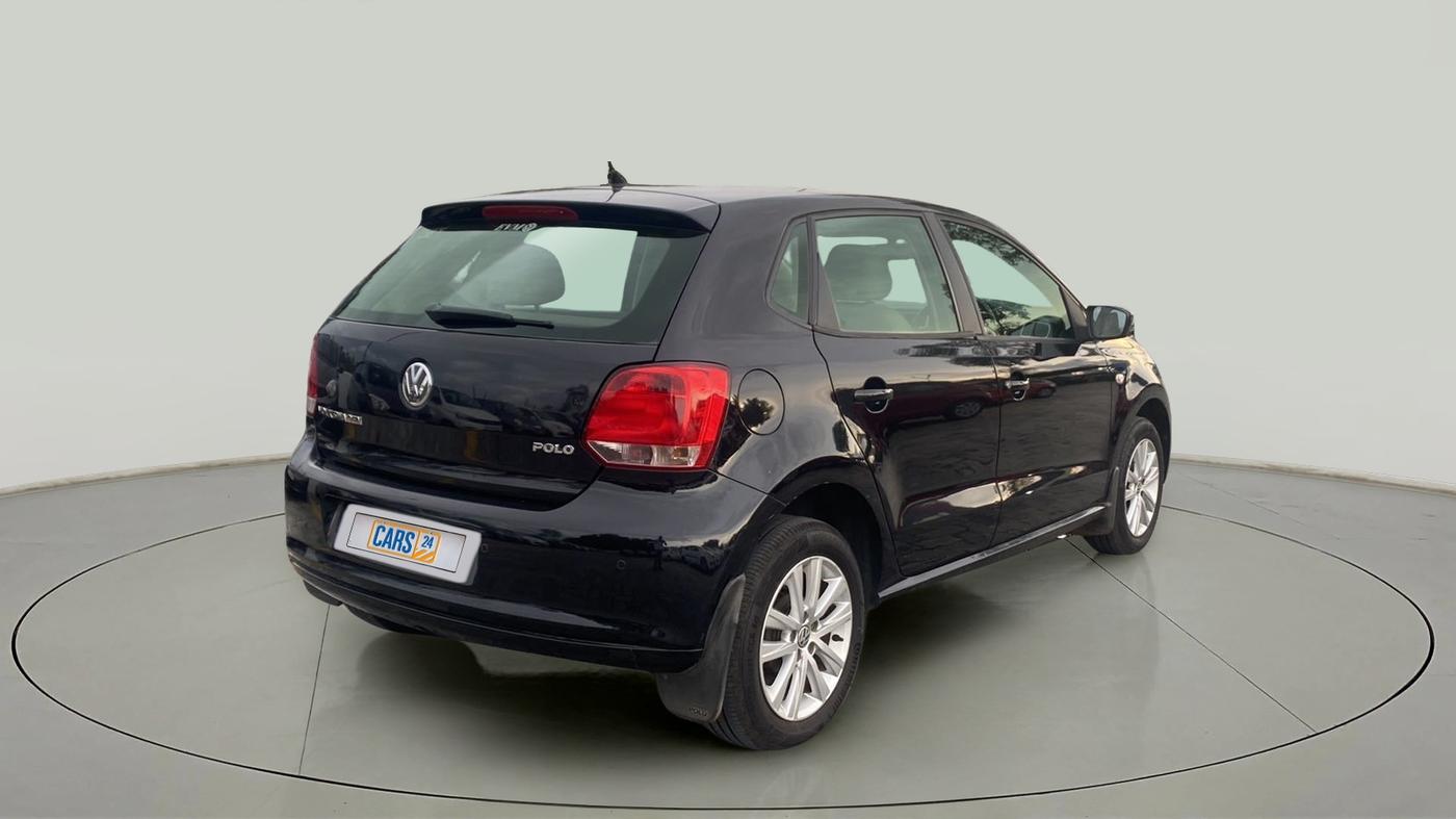 2013 Volkswagen Polo HIGHLINE1.2L, Petrol, Manual, 1,05,442 km, Right Back Diagonal