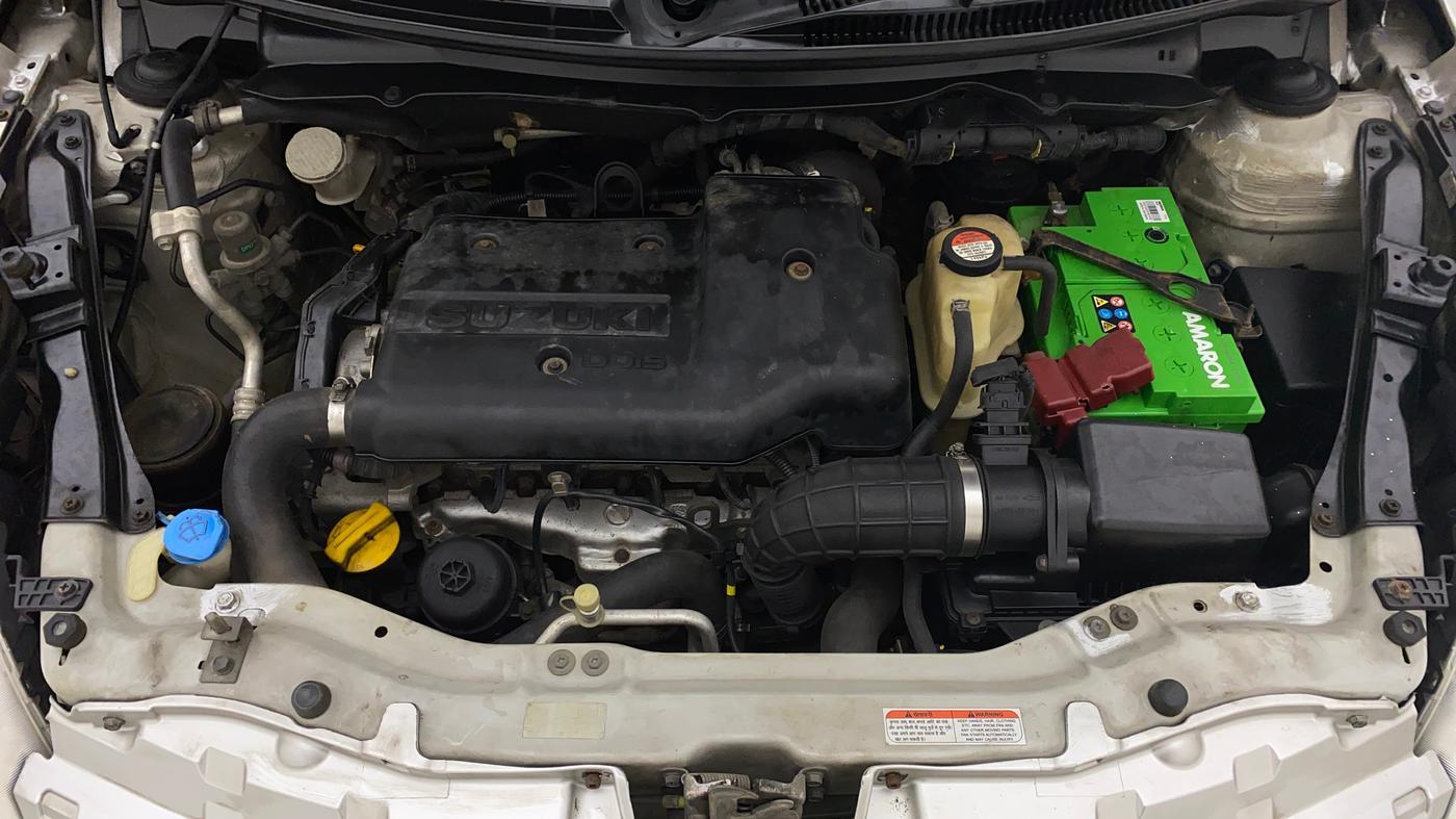 2013 Maruti Swift VDI, Diesel, Manual, 96,499 km, Open Bonet