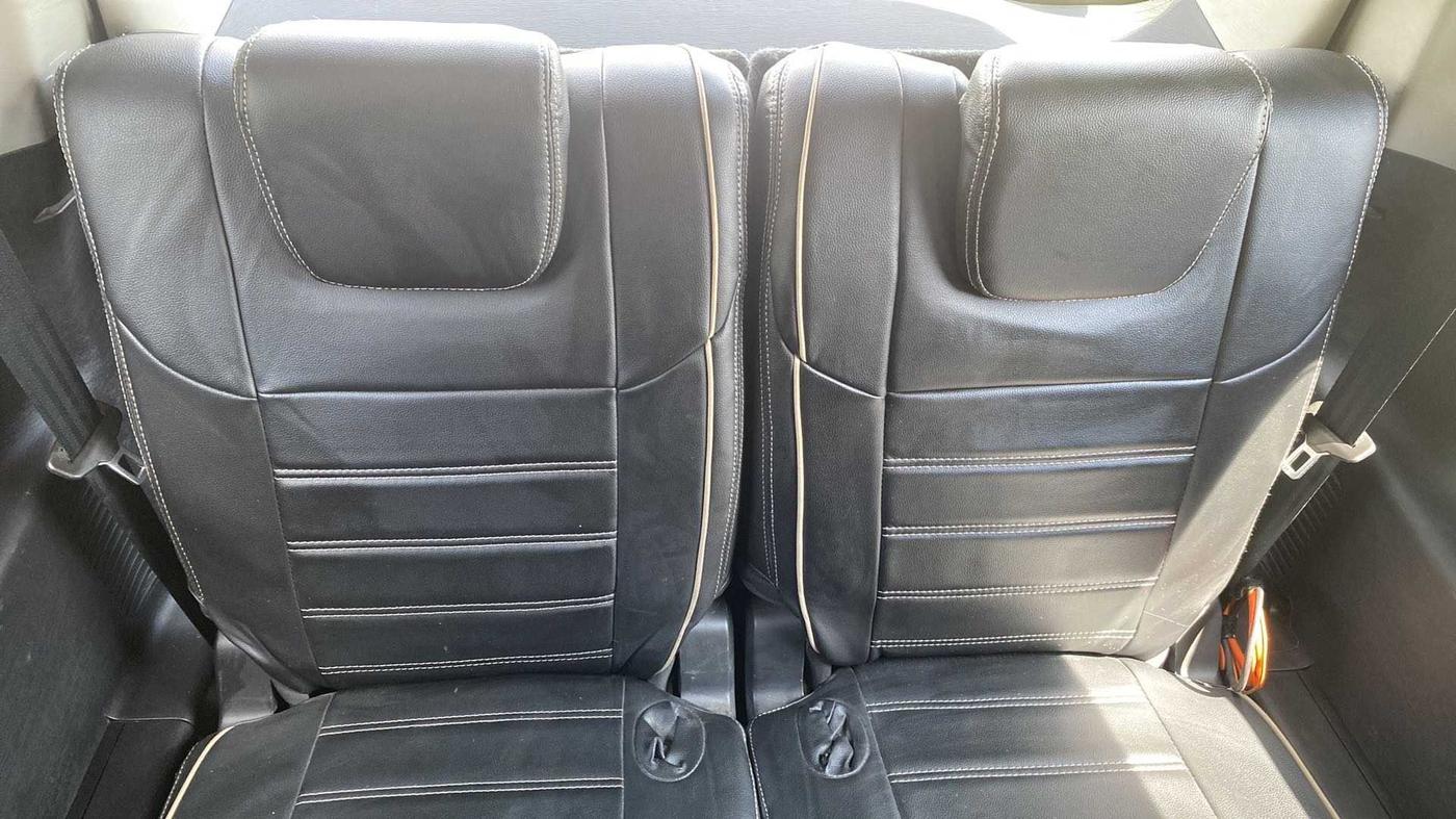 2021 Mahindra XUV500 W5, Diesel, Manual, 31,635 km, Third Seat Row ( optional )