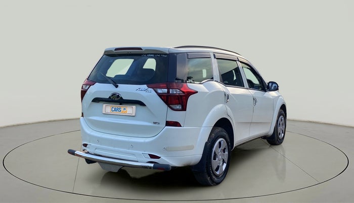 2021 Mahindra XUV500 W5, Diesel, Manual, 31,635 km, Right Back Diagonal