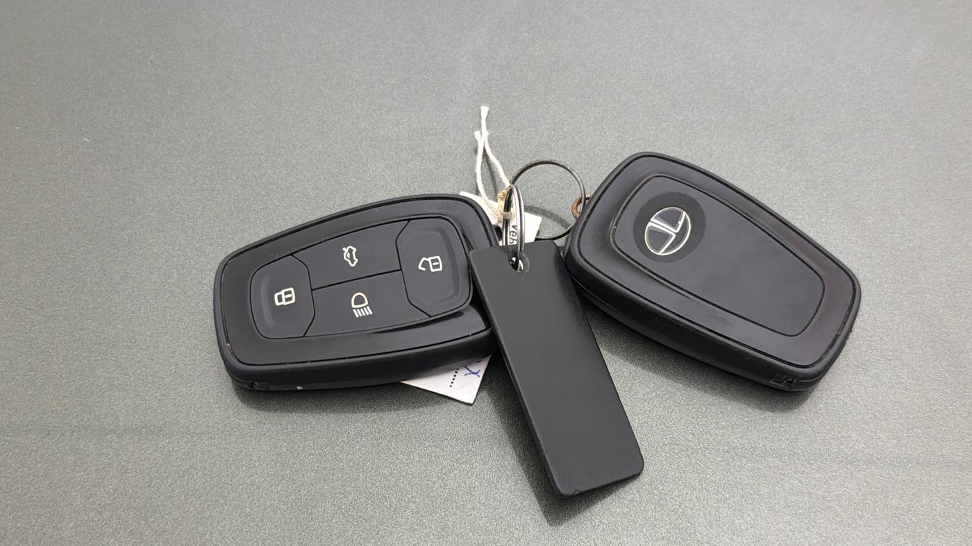 2021 Tata NEXON XZ PLUS PETROL KAZIRANGA, Petrol, Manual, 72,075 km, Key Close Up