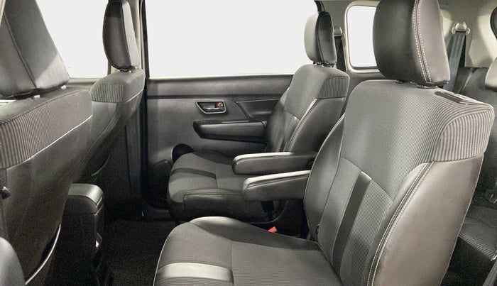 2019 Maruti XL6 ZETA AT, Petrol, Automatic, 21,515 km, Right Side Rear Door Cabin