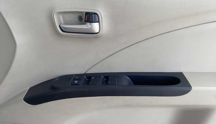 2017 Maruti Celerio VXI (O), Petrol, Manual, 30,391 km, Driver Side Door Panels Control