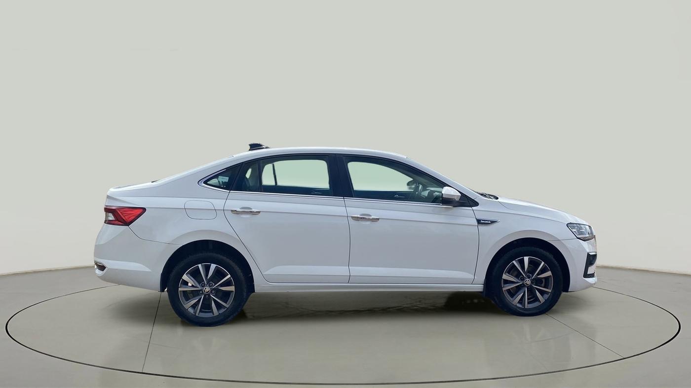 2022 Skoda SLAVIA STYLE 1.5L TSI MT, Petrol, Manual, 12,419 km, Right Side View
