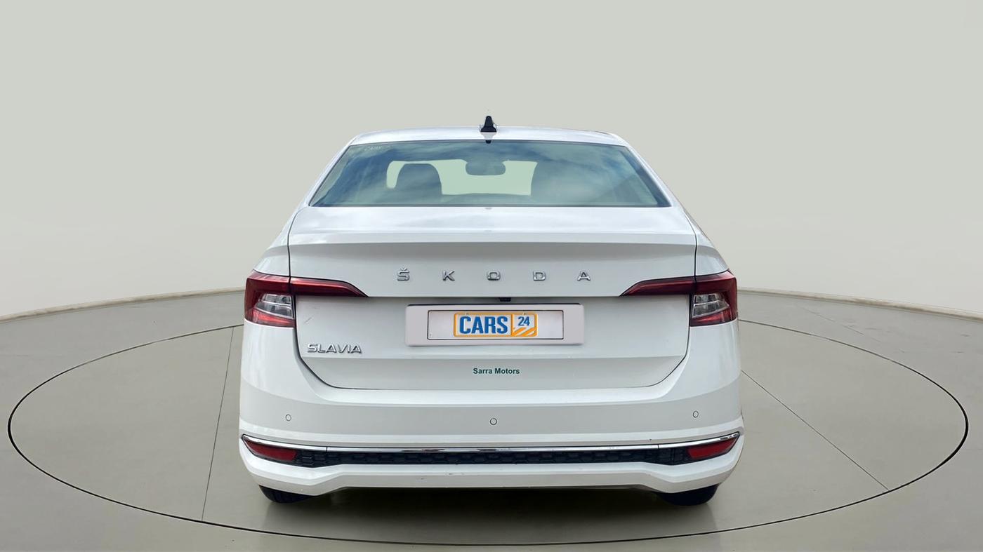 2022 Skoda SLAVIA STYLE 1.5L TSI MT, Petrol, Manual, 12,419 km, Back/Rear