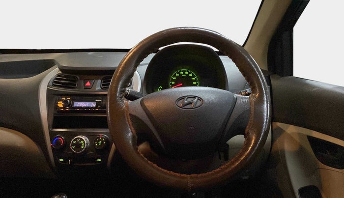 2015 Hyundai Eon ERA +, Petrol, Manual, 52,139 km, Steering Wheel Close Up