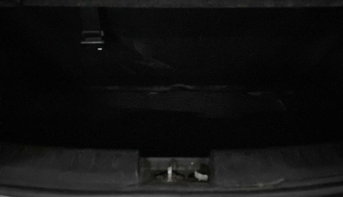 2014 Maruti Swift VXI, Petrol, Manual, 57,569 km, Boot Inside